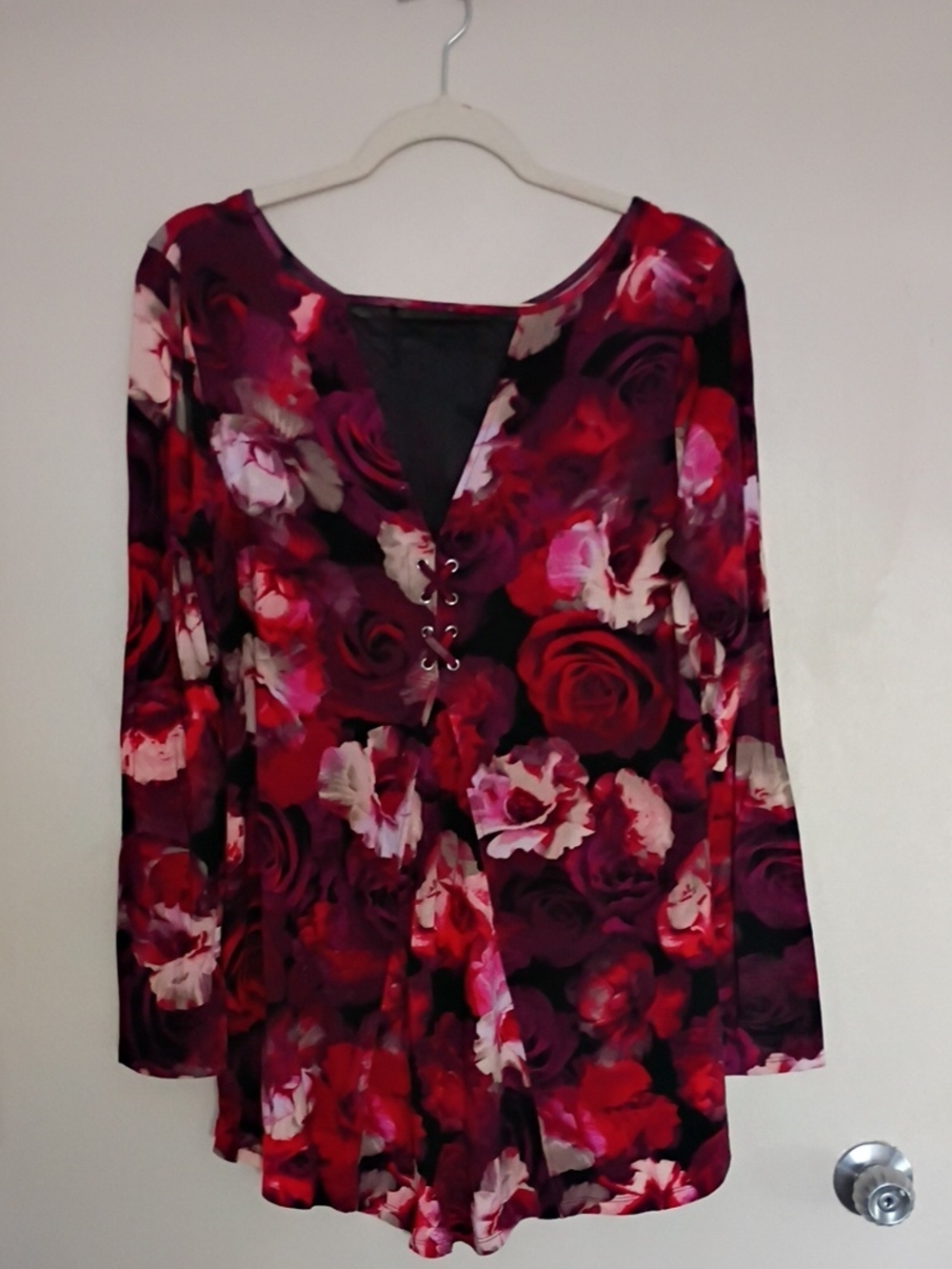 Floral Lace-Up V-Neck Long Sleeve Top - Red Multi